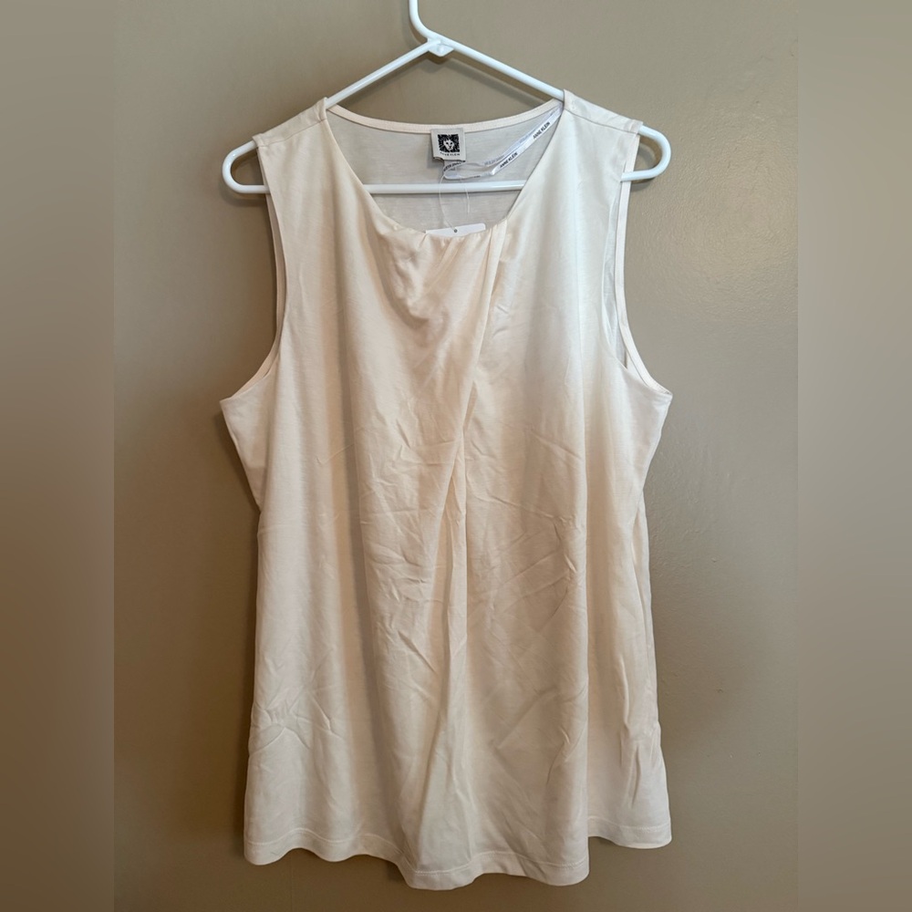 NWT (retag from Macy’s)
Anne Klein Ivory sleeveless top size XL